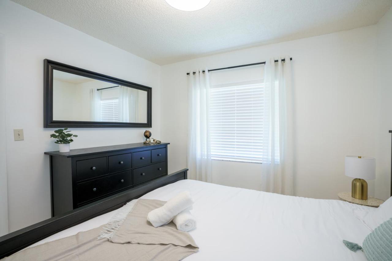 Modern 2 Bedroom In The Heart Of Wynwood Art District Miami Exterior photo