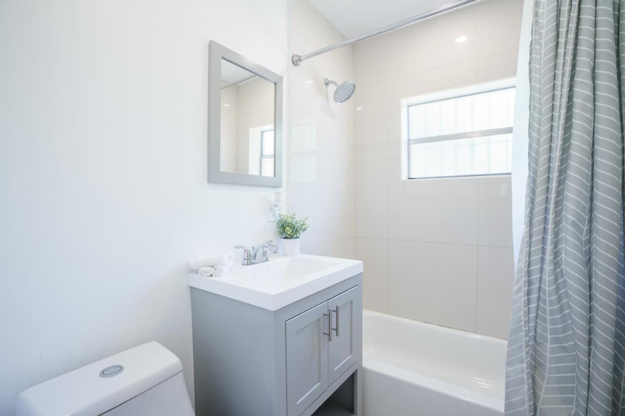 Modern 2 Bedroom In The Heart Of Wynwood Art District Miami Exterior photo