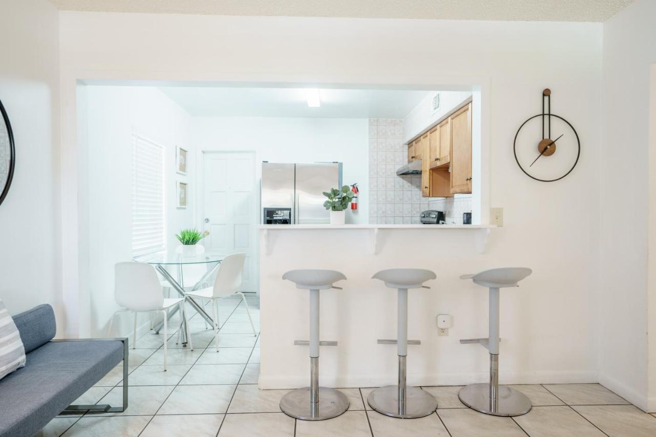 Modern 2 Bedroom In The Heart Of Wynwood Art District Miami Exterior photo